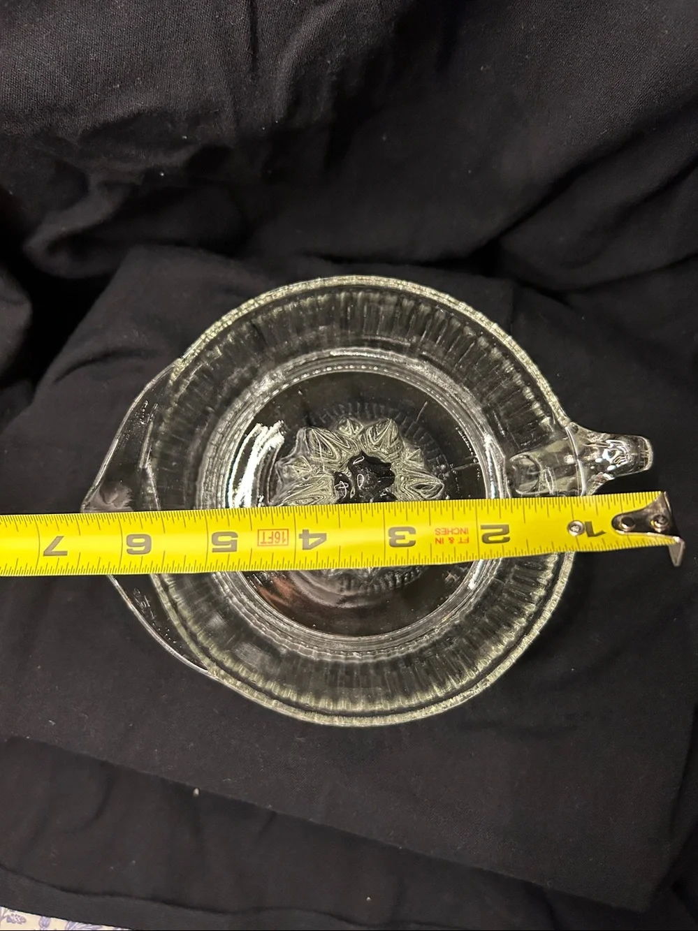Clear Glass Citrus Juicer Reamer with Pour Spout. VINTAGE